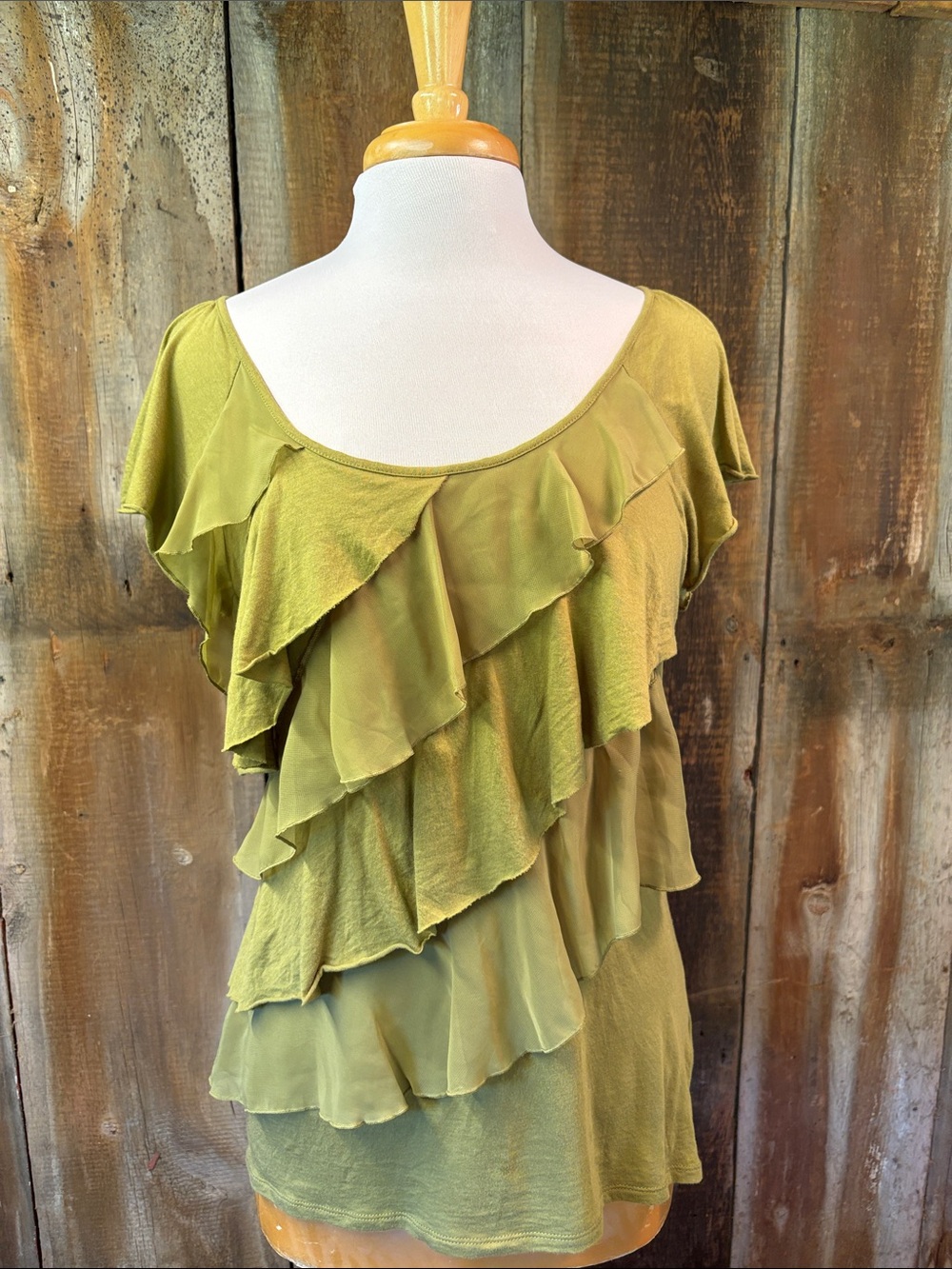 Lauren Conrad Pima Cotton Mesh ruffle top Size Medium Light Olive